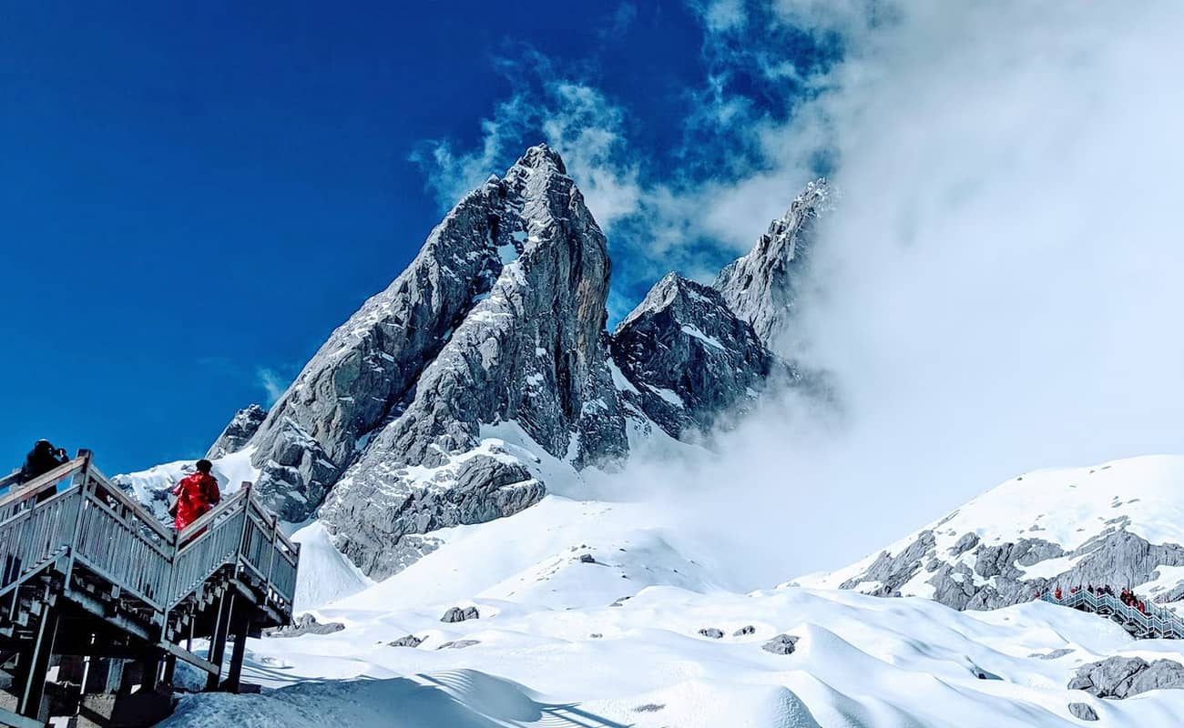 Snowy Mountains in Pakistan Snowy Mountains in Pakistan